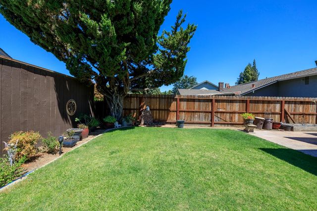 3837 Haverhill Ct, Modesto, CA 95356