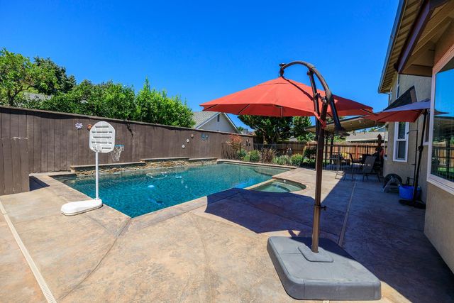 3837 Haverhill Ct, Modesto, CA 95356