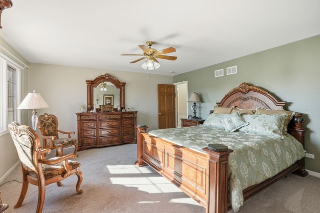 14237 Ashford Court, Orland Park, IL 60467