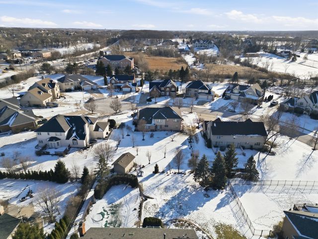 14237 Ashford Court, Orland Park, IL 60467