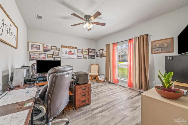 8056 Stream Ridge Rd, Pensacola, FL 32526