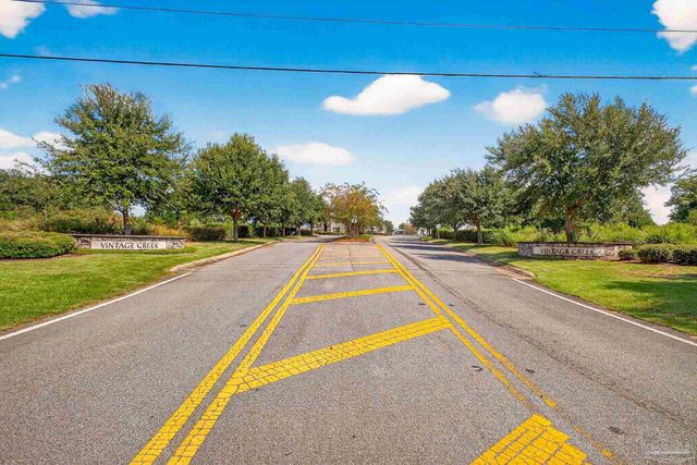 8056 Stream Ridge Rd, Pensacola, FL 32526