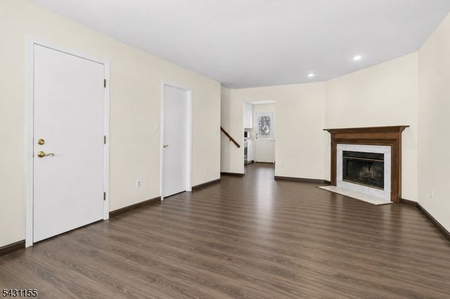1168 LAKE AVENUE 6, Clark Twp., NJ 07066