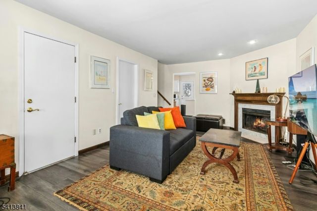 1168 LAKE AVENUE 6, Clark Twp., NJ 07066