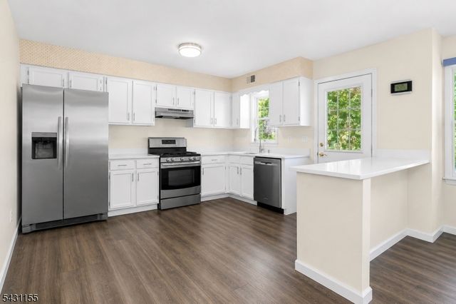 1168 LAKE AVENUE 6, Clark Twp., NJ 07066