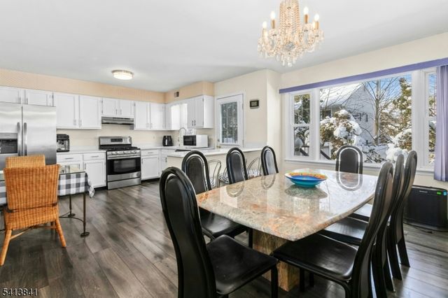 1168 LAKE AVENUE 6, Clark Twp., NJ 07066