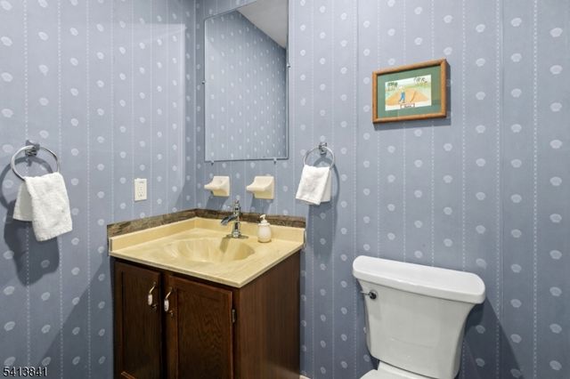 1168 LAKE AVENUE 6, Clark Twp., NJ 07066