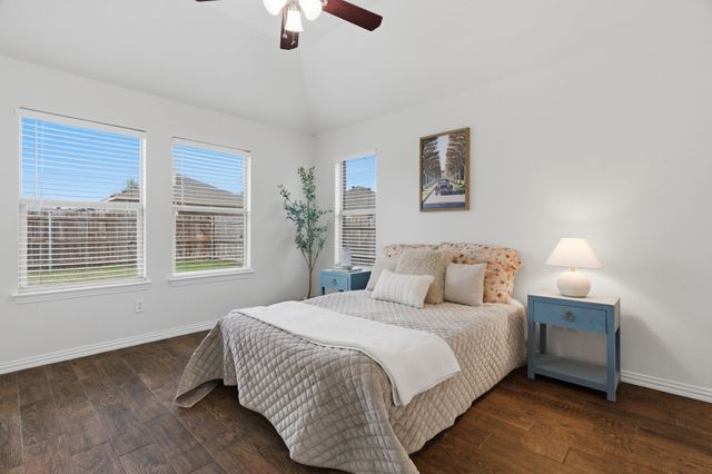 207 Old Spanish Trail, Waxahachie, TX 75167