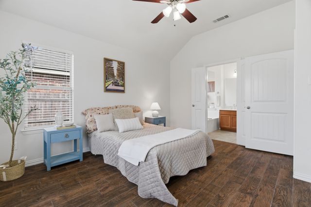 207 Old Spanish Trail, Waxahachie, TX 75167