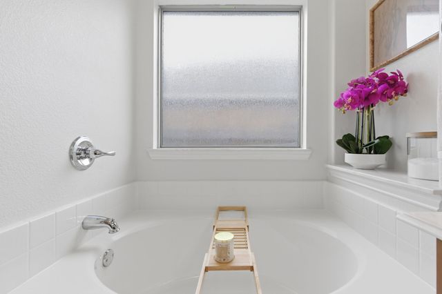 207 Old Spanish Trail, Waxahachie, TX 75167