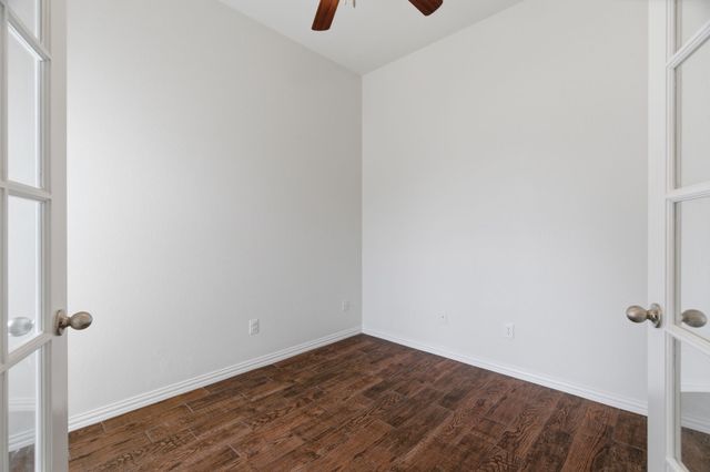 207 Old Spanish Trail, Waxahachie, TX 75167