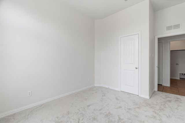 207 Old Spanish Trail, Waxahachie, TX 75167