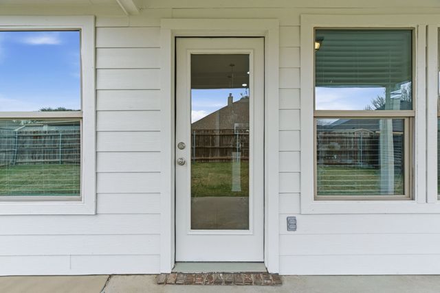 207 Old Spanish Trail, Waxahachie, TX 75167