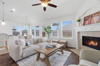 207 Old Spanish Trail, Waxahachie, TX 75167