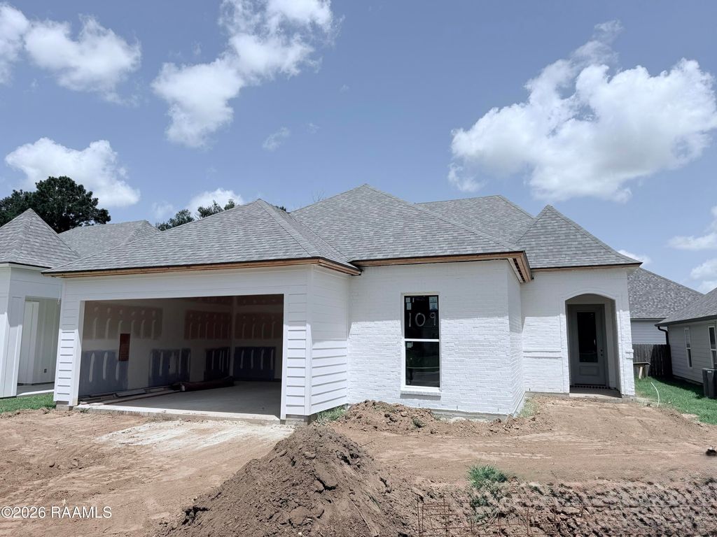 109 Berchman Oaks Drive, Lafayette, LA 70506