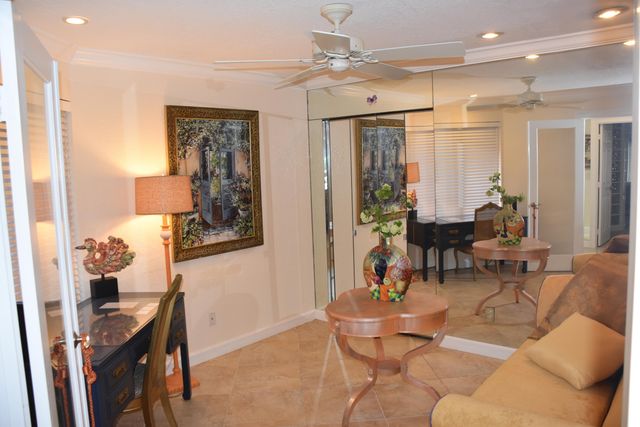 11 N Ironwood Way Way N, Palm Beach Gardens, FL 33418