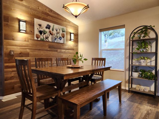 198 Flamingo Drive, Eagle Point, OR 97524