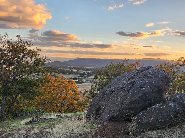 198 Flamingo Drive, Eagle Point, OR 97524