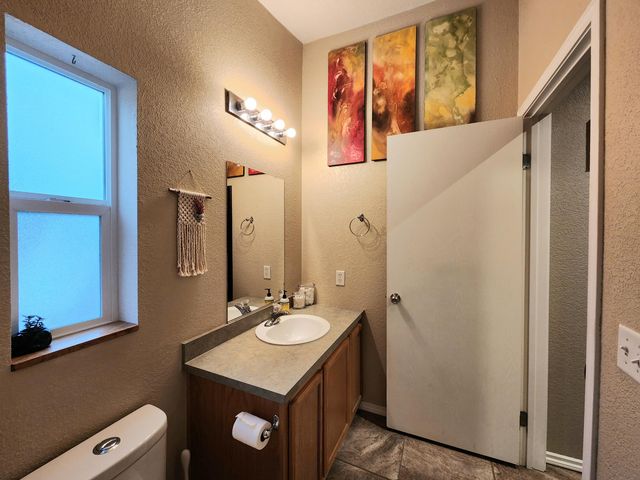 198 Flamingo Drive, Eagle Point, OR 97524