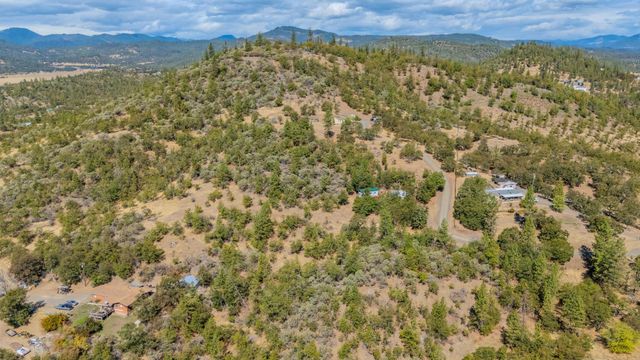 198 Flamingo Drive, Eagle Point, OR 97524