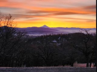 198 Flamingo Drive, Eagle Point, OR 97524