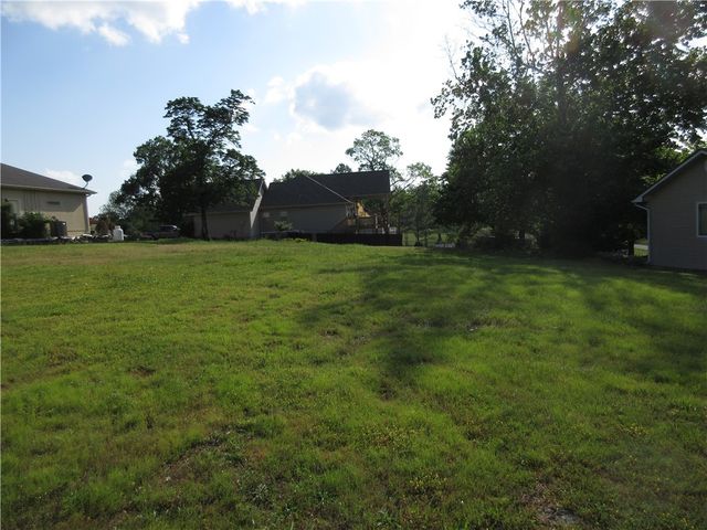 25 Appaloosa Drive, Holiday Island, AR 72631