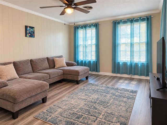 3817 Yale St Street, Lake Charles, LA 70607