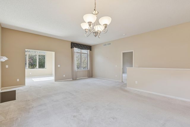 6736 99th Avenue N, Brooklyn Park, MN 55445