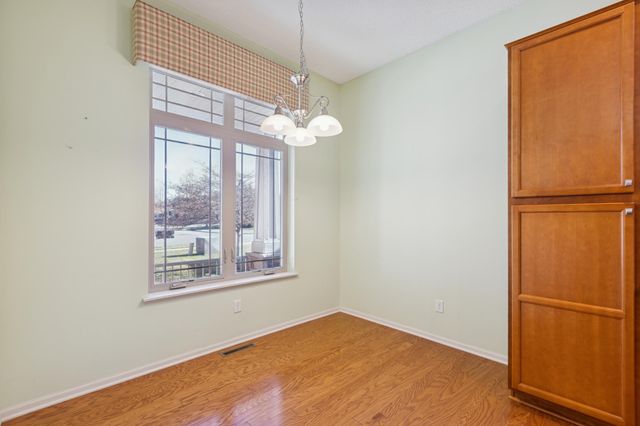 6736 99th Avenue N, Brooklyn Park, MN 55445