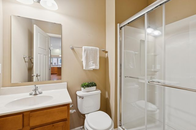 6736 99th Avenue N, Brooklyn Park, MN 55445