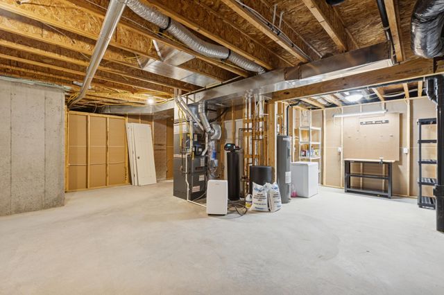 6736 99th Avenue N, Brooklyn Park, MN 55445