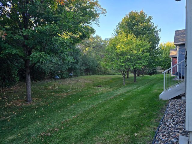 6736 99th Avenue N, Brooklyn Park, MN 55445