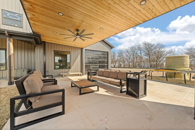 6427 County Road 1126b, Godley, TX 76044