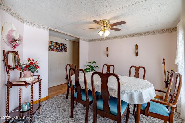 481 Yorkshire Blvd, Shepherdsville, KY 40165