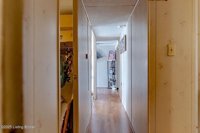 481 Yorkshire Blvd, Shepherdsville, KY 40165