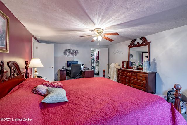 481 Yorkshire Blvd, Shepherdsville, KY 40165