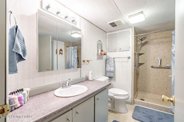 481 Yorkshire Blvd, Shepherdsville, KY 40165