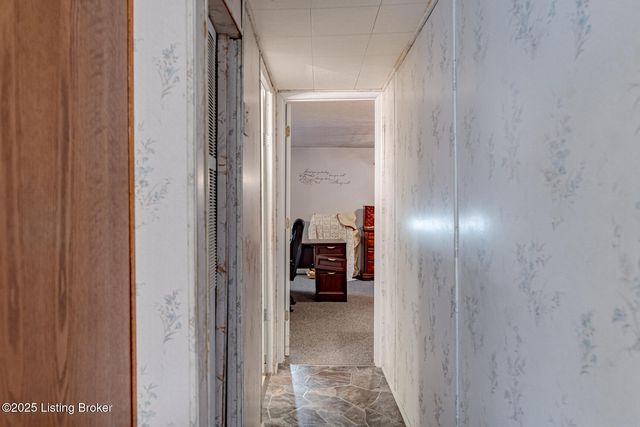 481 Yorkshire Blvd, Shepherdsville, KY 40165