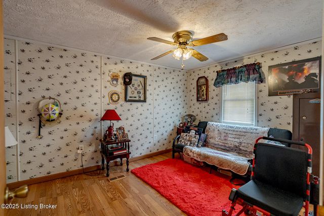 481 Yorkshire Blvd, Shepherdsville, KY 40165