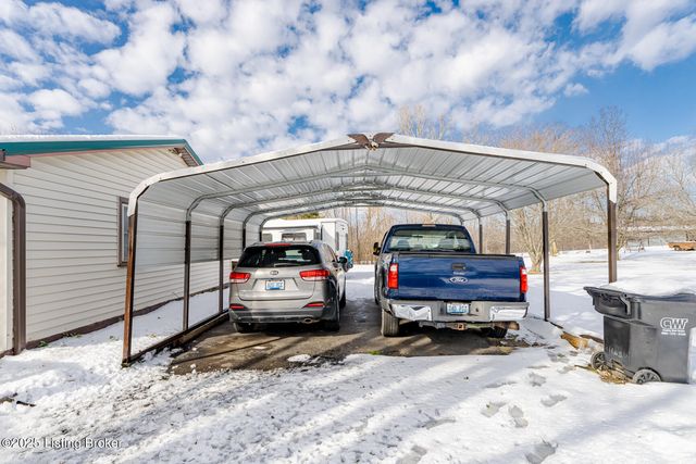 481 Yorkshire Blvd, Shepherdsville, KY 40165