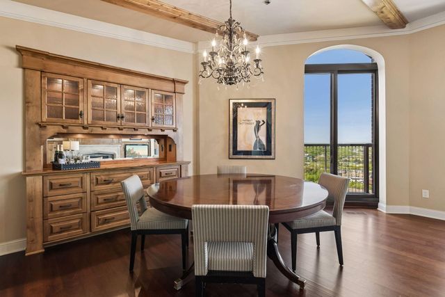 1201 Yale Place 2303, Minneapolis, MN 55403