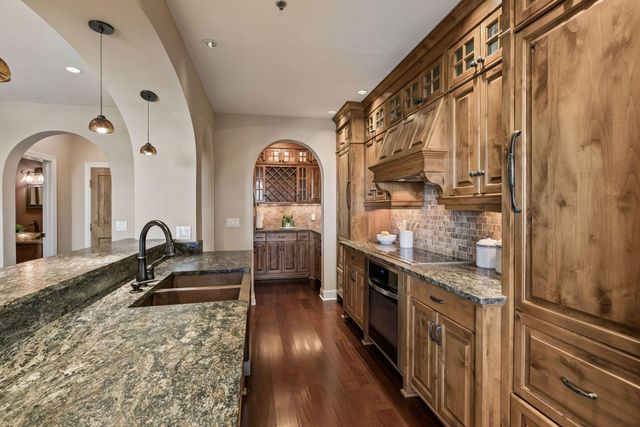 1201 Yale Place 2303, Minneapolis, MN 55403