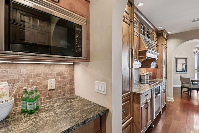1201 Yale Place 2303, Minneapolis, MN 55403