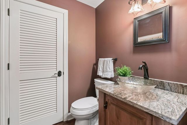 1201 Yale Place 2303, Minneapolis, MN 55403