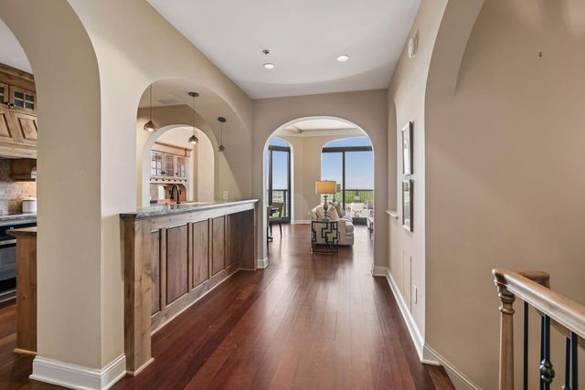 1201 Yale Place 2303, Minneapolis, MN 55403