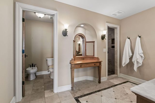 1201 Yale Place 2303, Minneapolis, MN 55403
