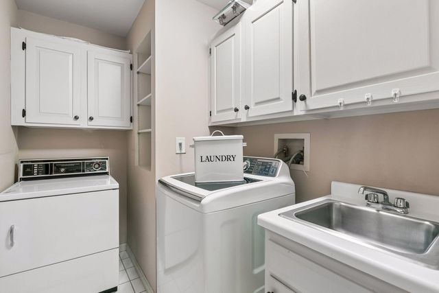 1201 Yale Place 2303, Minneapolis, MN 55403