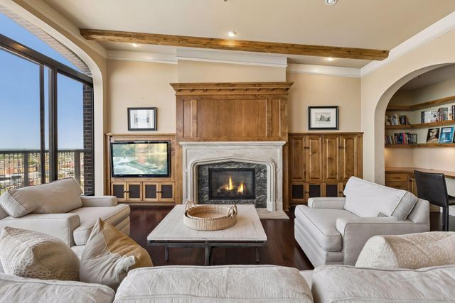 1201 Yale Place 2303, Minneapolis, MN 55403