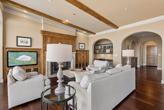 1201 Yale Place 2303, Minneapolis, MN 55403
