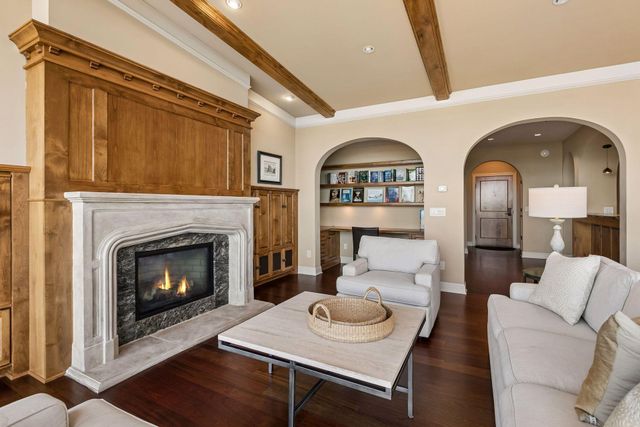 1201 Yale Place 2303, Minneapolis, MN 55403